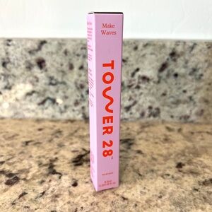 Tower 28 Vegan Make Waves Mascara Dual-Sided Brush in Jet
